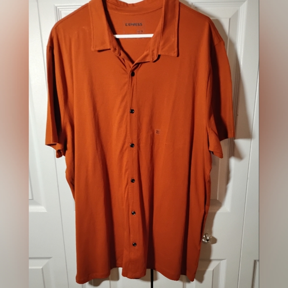 Men's Express knit shirt
